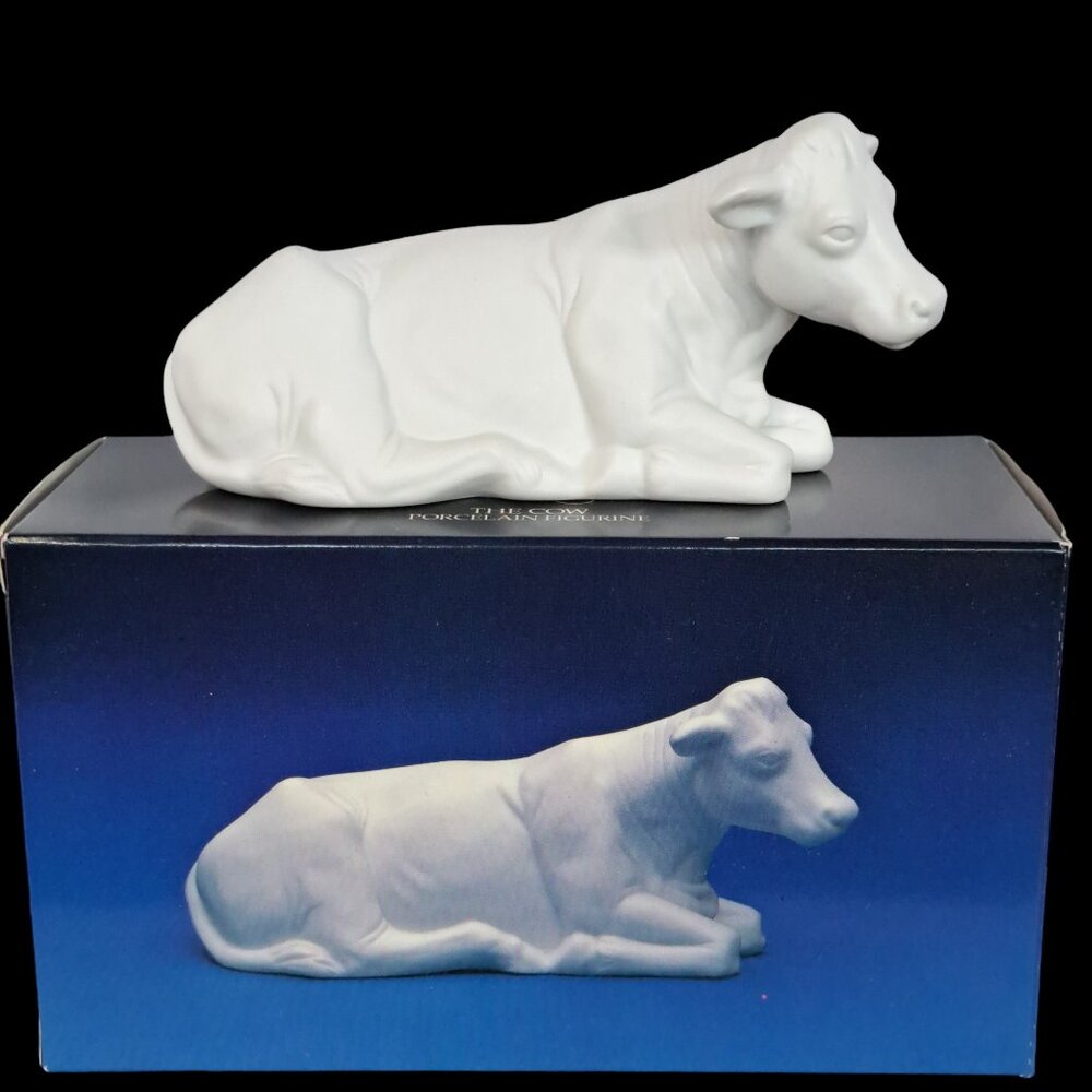 Avon Nativity Collectibles the Cow Porcelain Figurine 1987 in Box